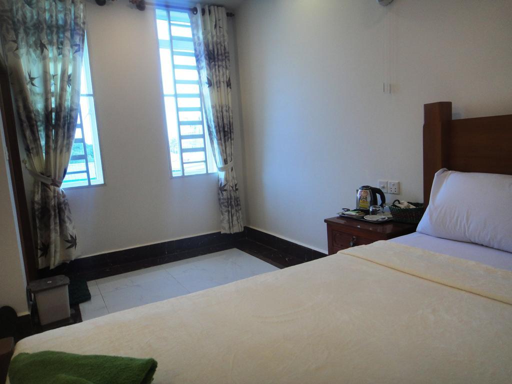 Marany Guesthouse Kâmpôt Zewnętrze zdjęcie