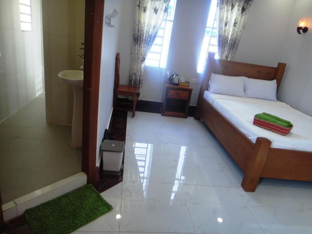 Marany Guesthouse Kâmpôt Zewnętrze zdjęcie
