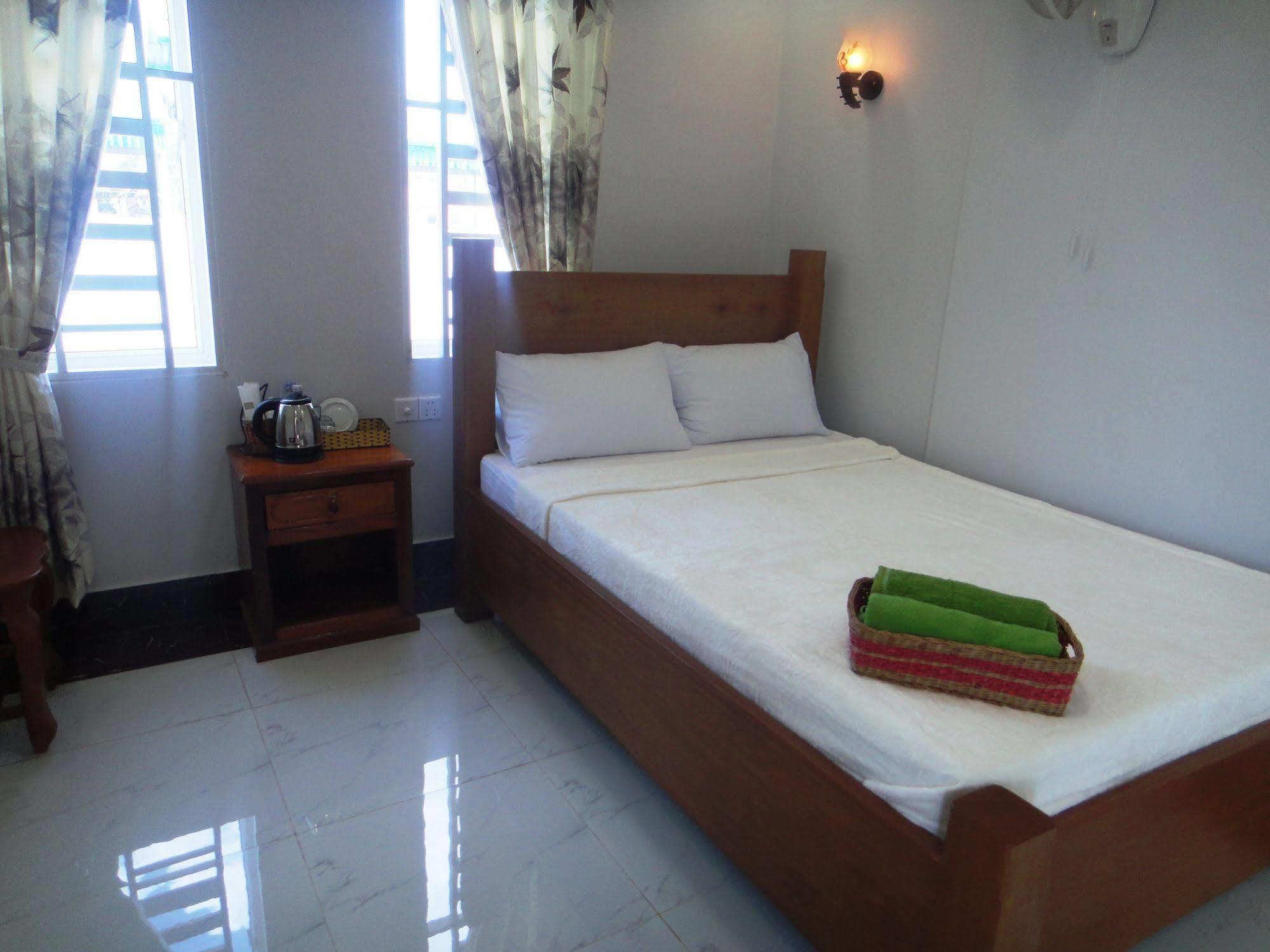 Marany Guesthouse Kâmpôt Zewnętrze zdjęcie